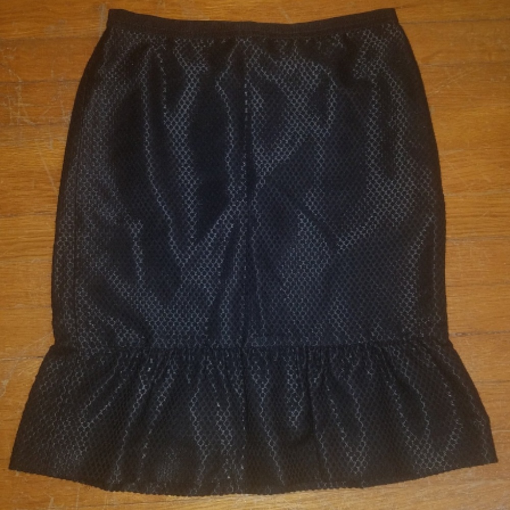 NWT Ann Taylor Shimmery Black Ruffle Hem Skirt 4